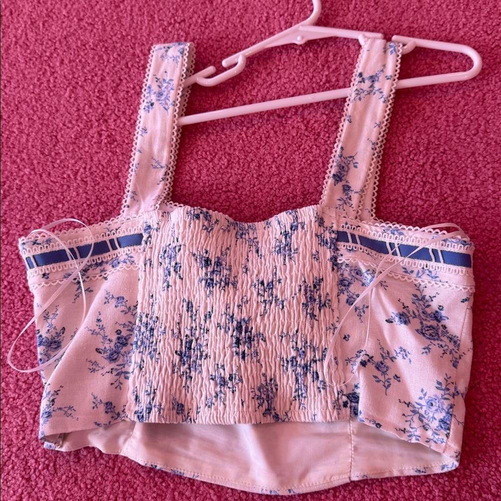 Floral Blue and White Crop Top - Picture 2 of 2